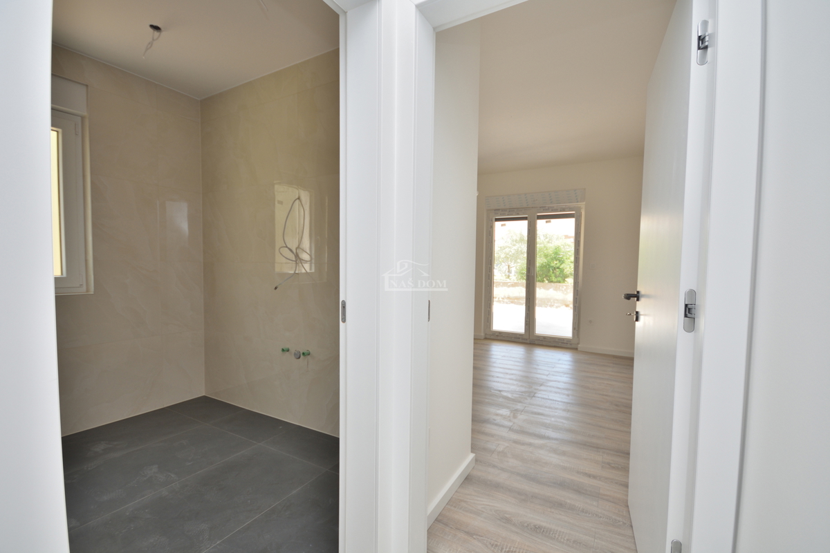 Vodice - Appartamento di lusso S1 con giardino, a 600 m dalla spiaggia