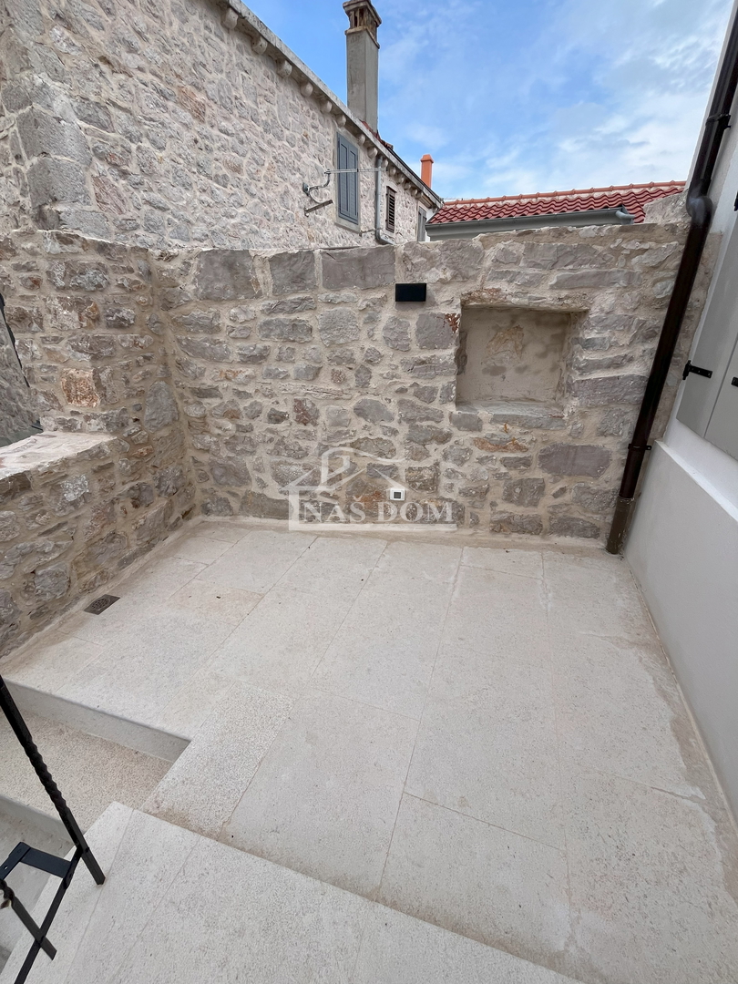 Casa in pietra Murter / Betina