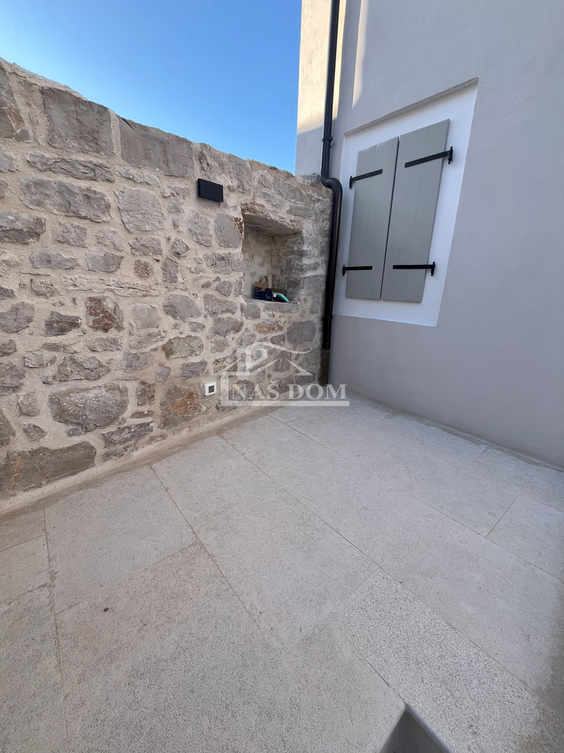 Casa in pietra Murter / Betina