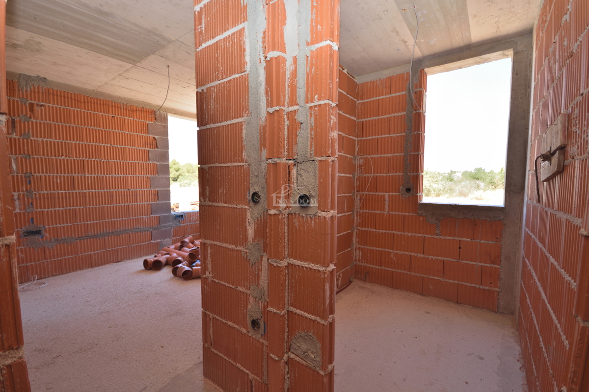 Appartamento di lusso S2 con piscina e giardino al piano terra di una nuova costruzione – Vodice