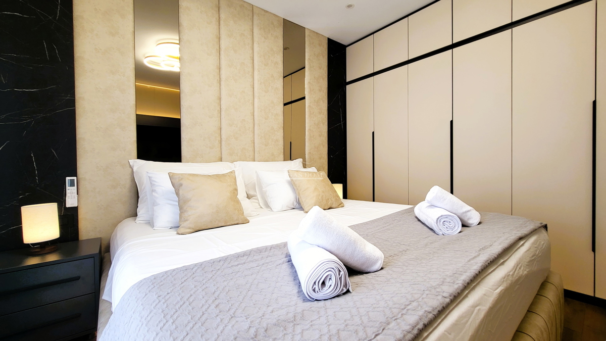 Brodarica - Villa con piscina, a 70 m dal mare