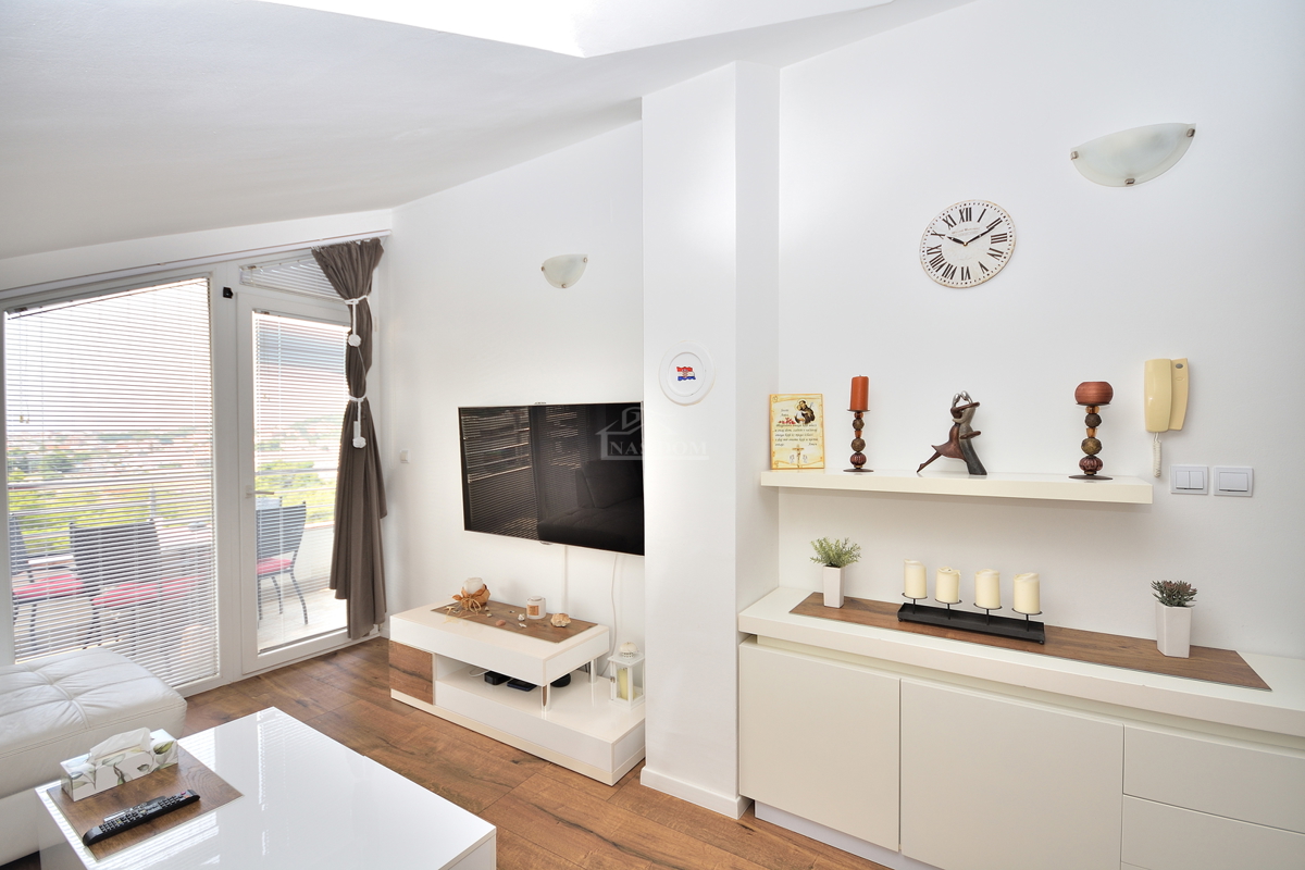 Vodice - appartamento con vista mare