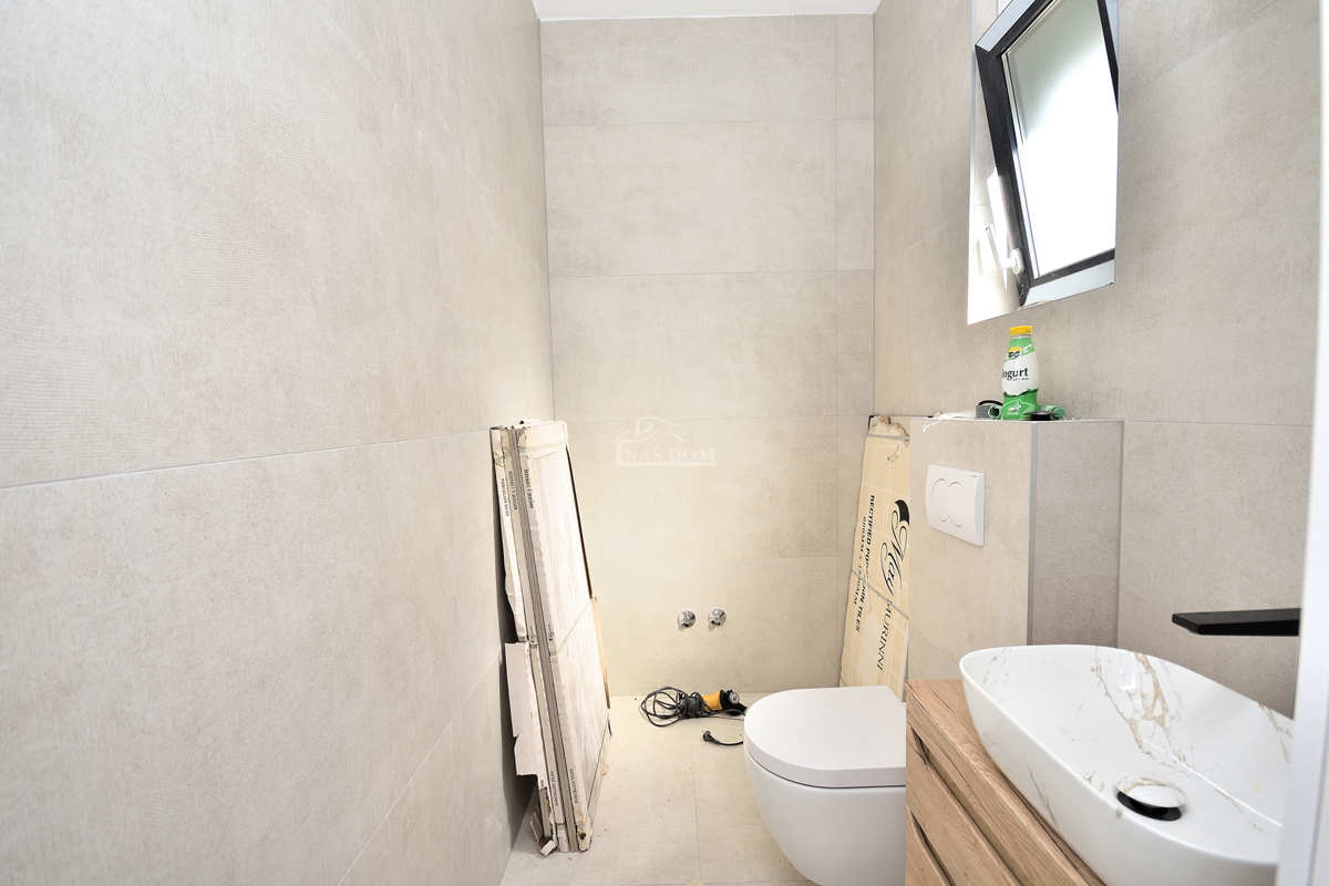 Srima, Vodice - Dvojna kuća S2 con piscina vicino alla spiaggia