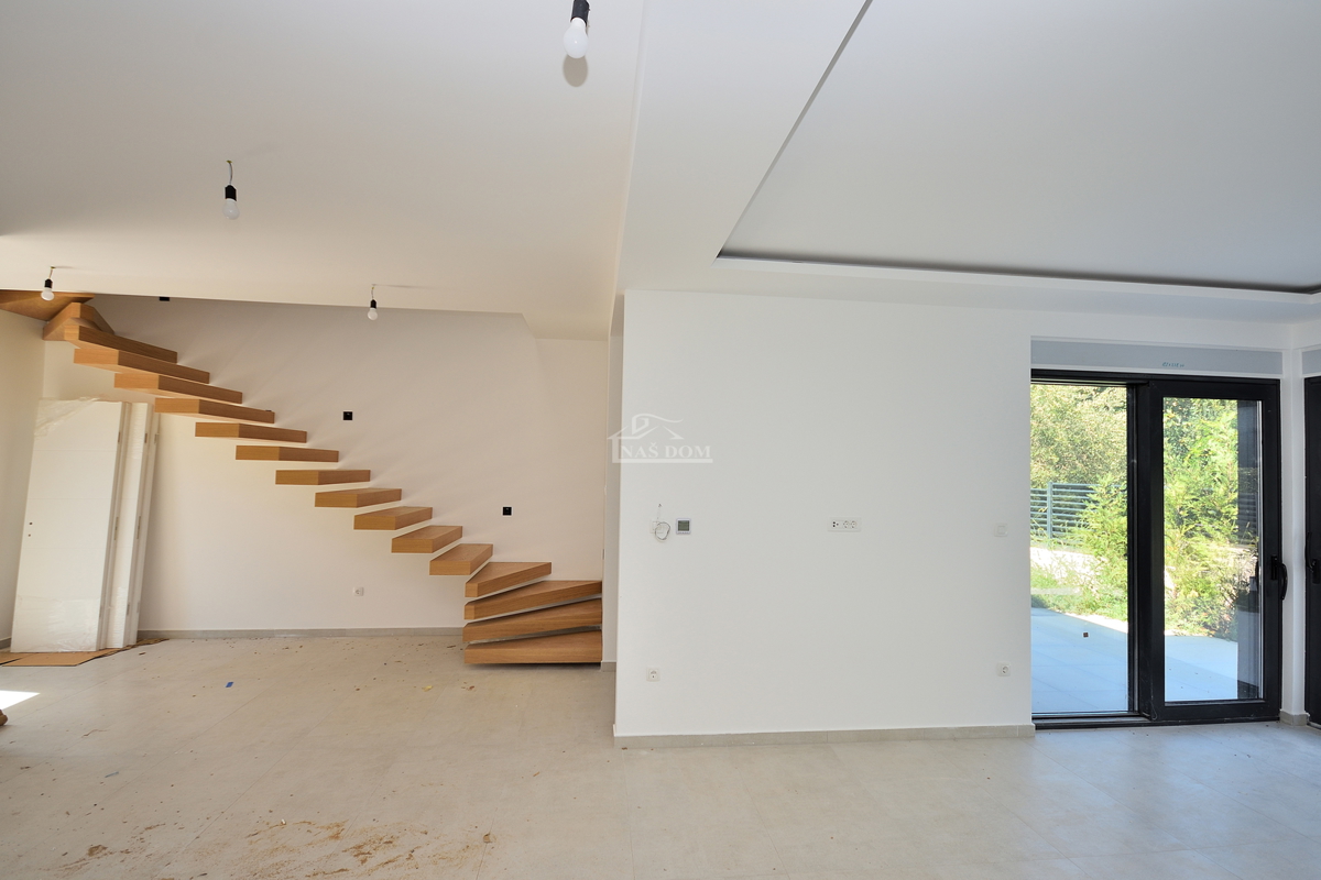 Srima, Vodice - Dvojna kuća S2 con piscina vicino alla spiaggia