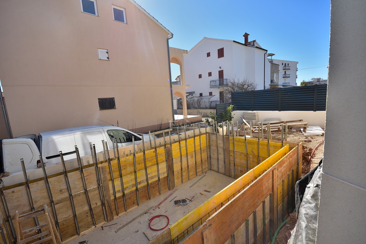 Srima, Vodice - Dvojna kuća S2 con piscina vicino alla spiaggia