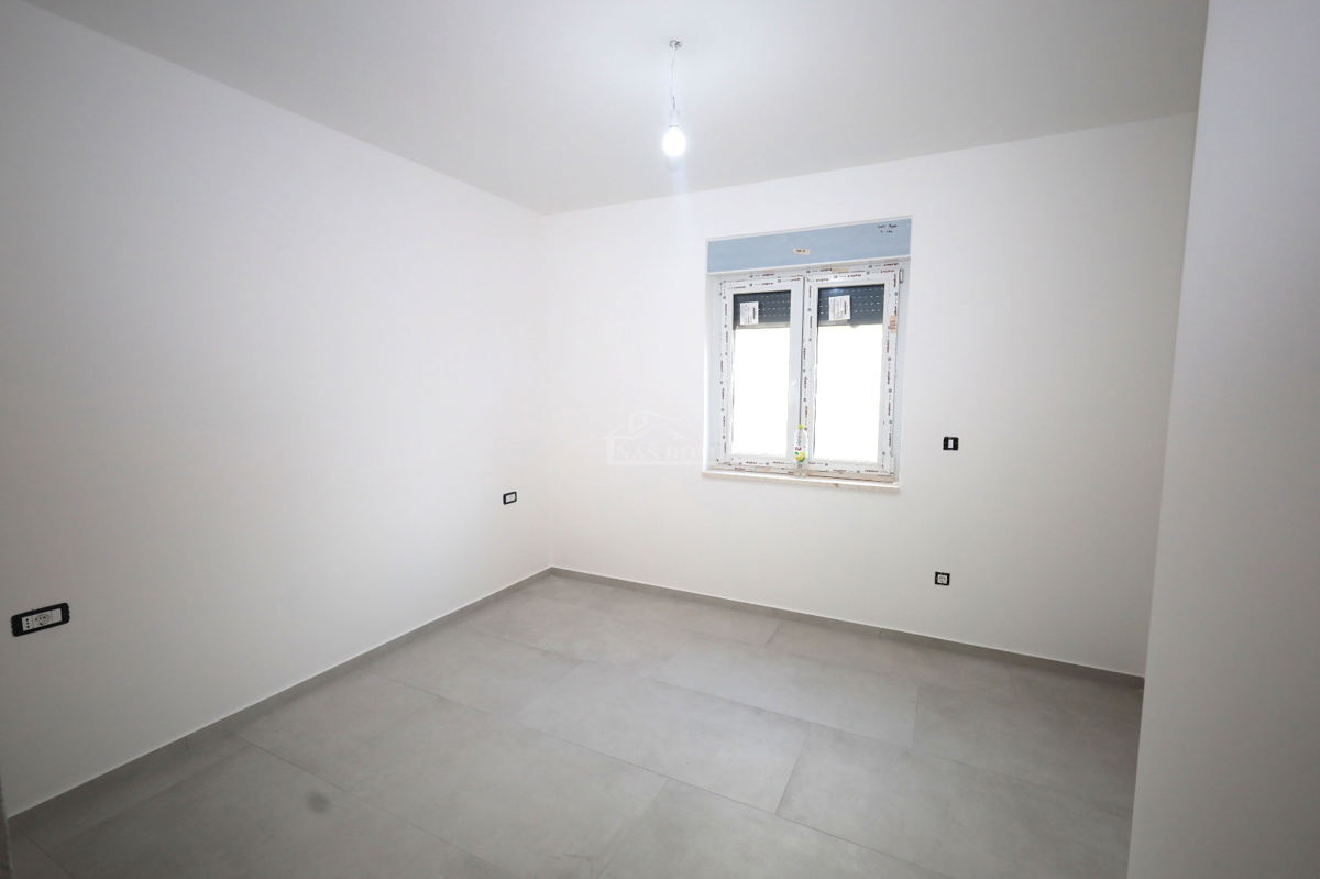 Vodice - Appartamento S1 con piscina e giardino