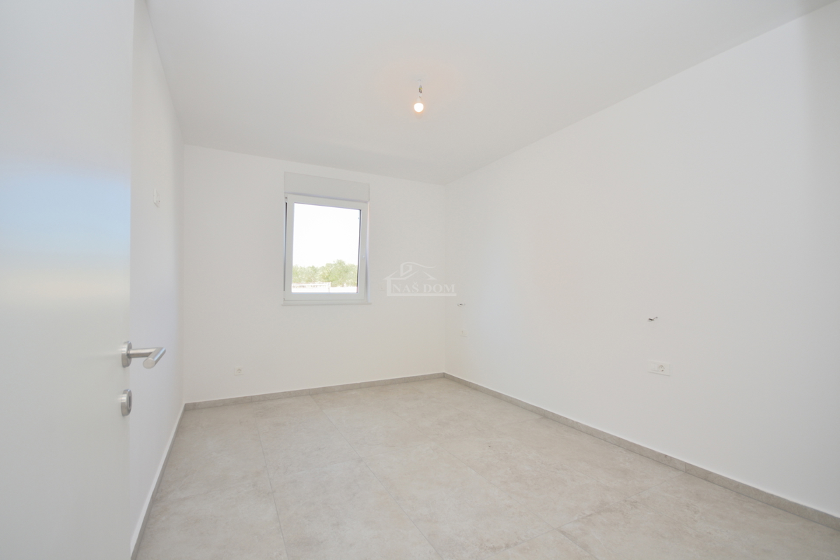 Tribunj – Appartamento di lusso S1 in edificio di nuova costruzione, a soli 400 m dalla spiaggia e dal centro