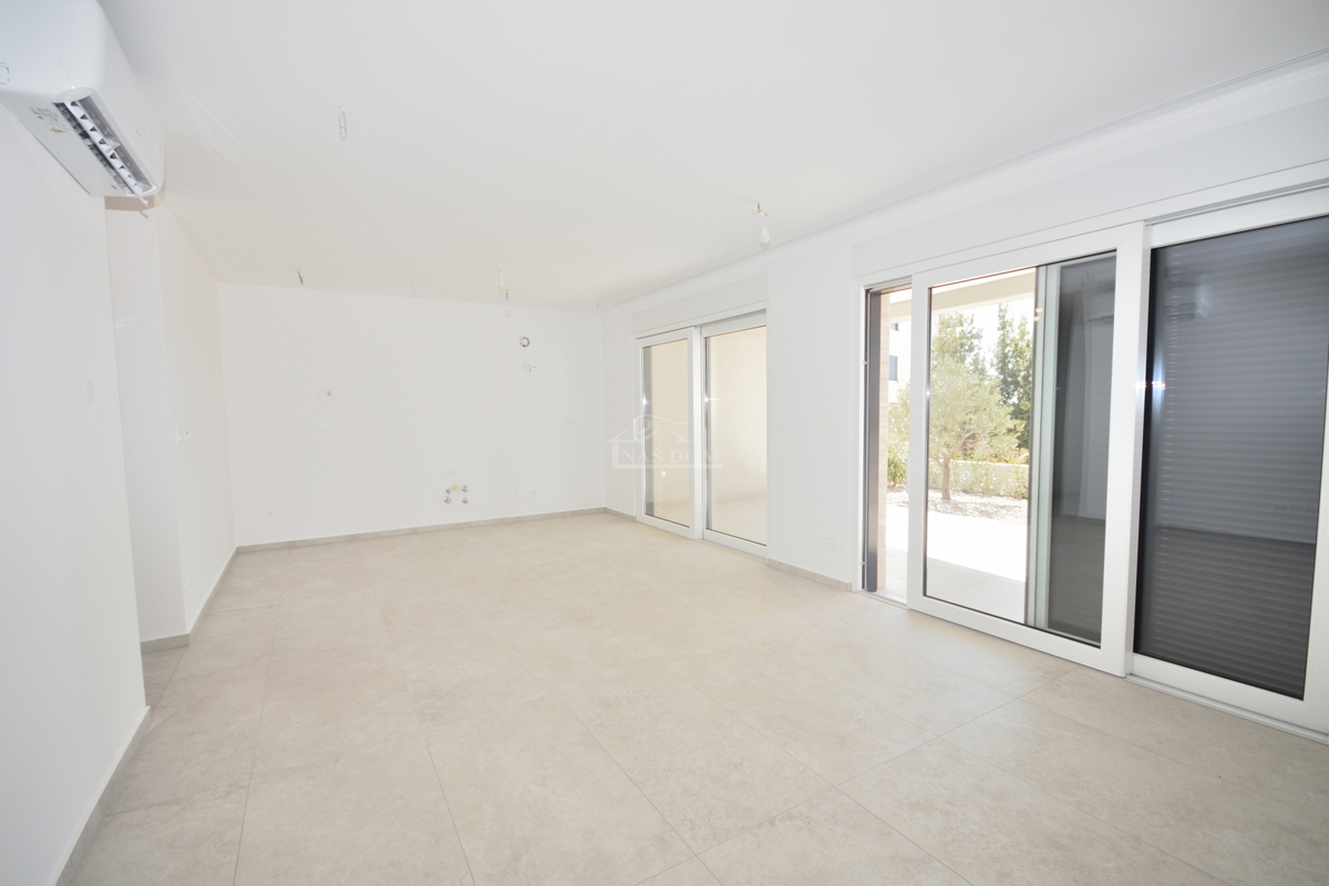 Tribunj – Appartamento di lusso S1 in edificio di nuova costruzione, a soli 400 m dalla spiaggia e dal centro