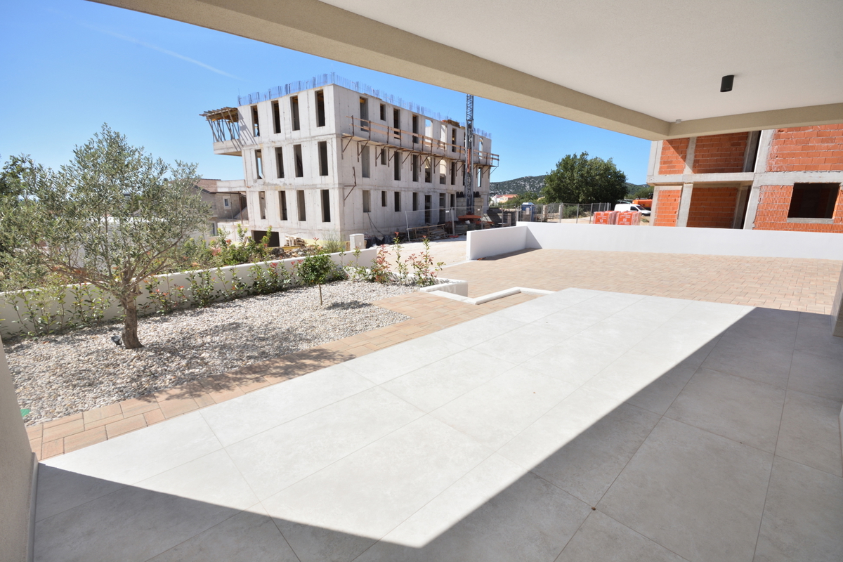 Tribunj – Appartamento di lusso S1 in edificio di nuova costruzione, a soli 400 m dalla spiaggia e dal centro