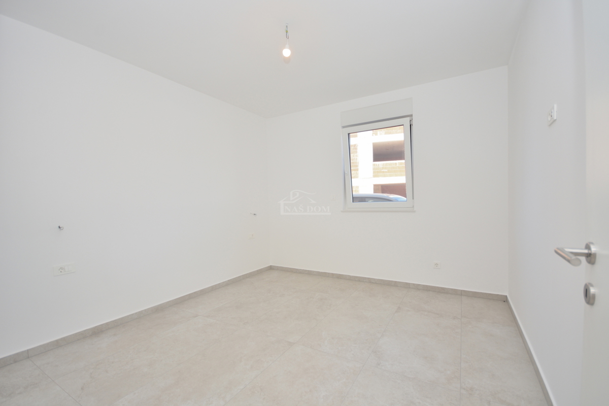 Tribunj – Appartamento di lusso S1 in edificio di nuova costruzione, a soli 400 m dalla spiaggia e dal centro