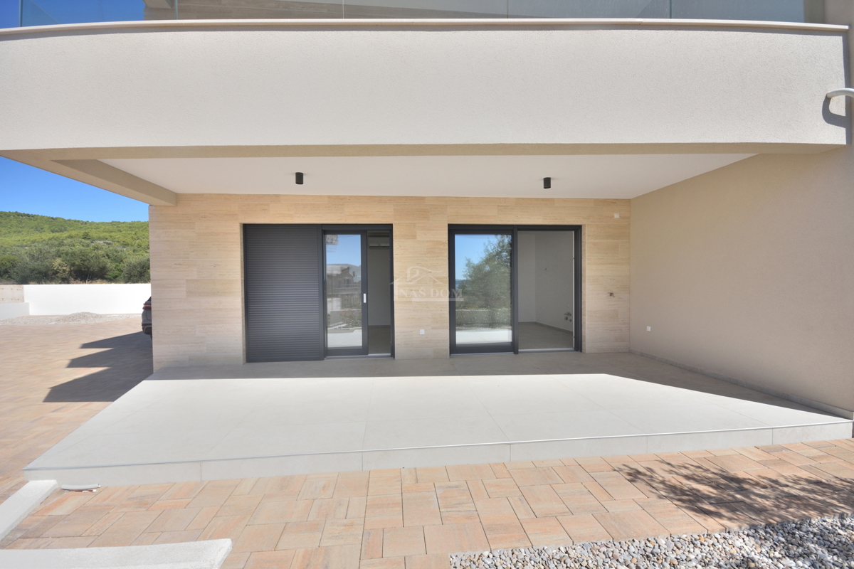 Tribunj – Appartamento di lusso S1 in edificio di nuova costruzione, a soli 400 m dalla spiaggia e dal centro