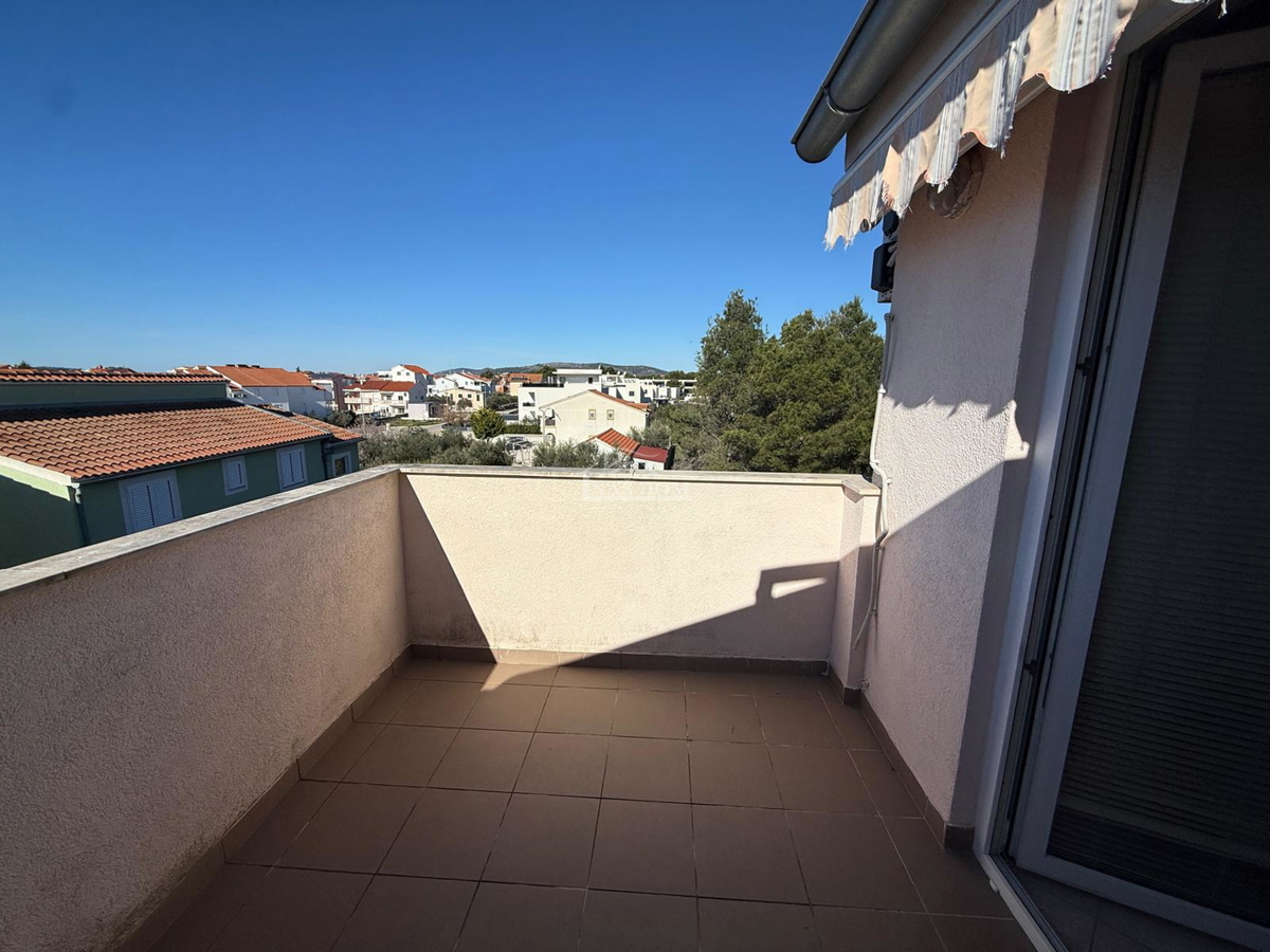 Srima - appartamento con una camera da letto al secondo piano, a 250 m dalla spiaggia