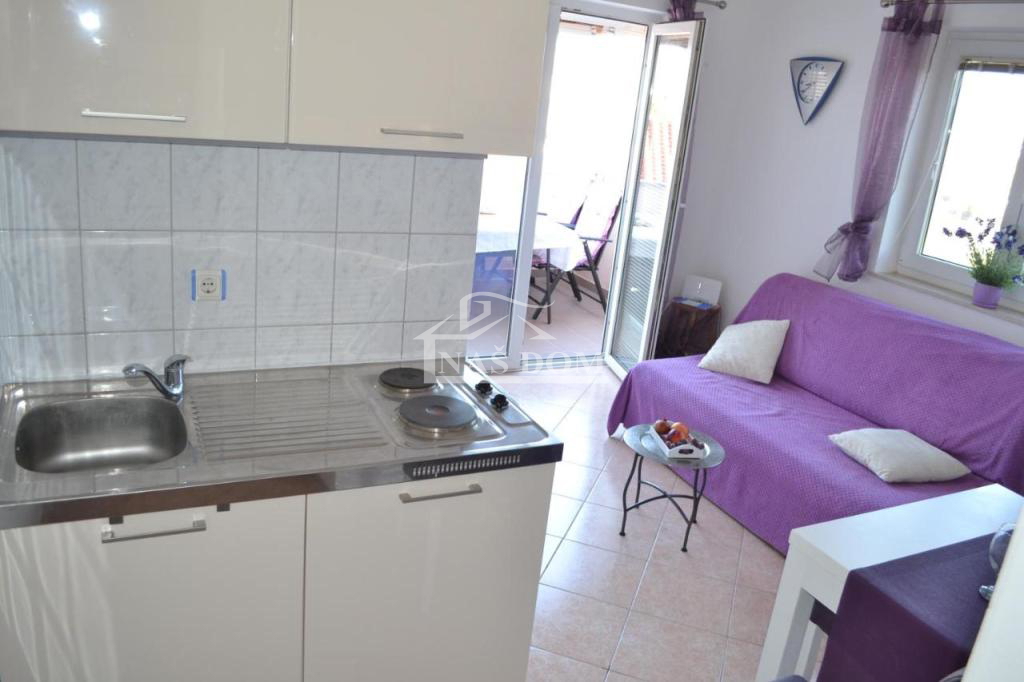 Srima - appartamento con una camera da letto al secondo piano, a 250 m dalla spiaggia