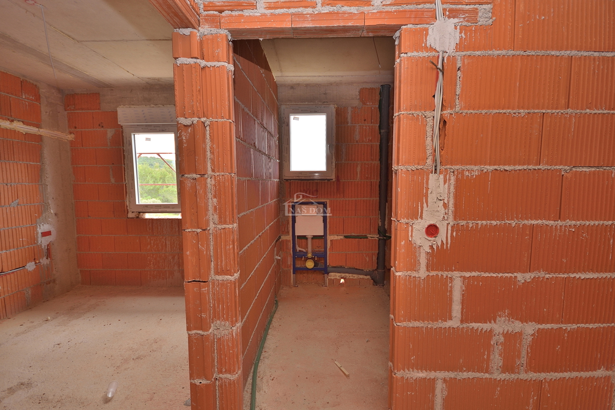 TRIBUNJ, SOVLJE - appartamento su due piani con vista mare