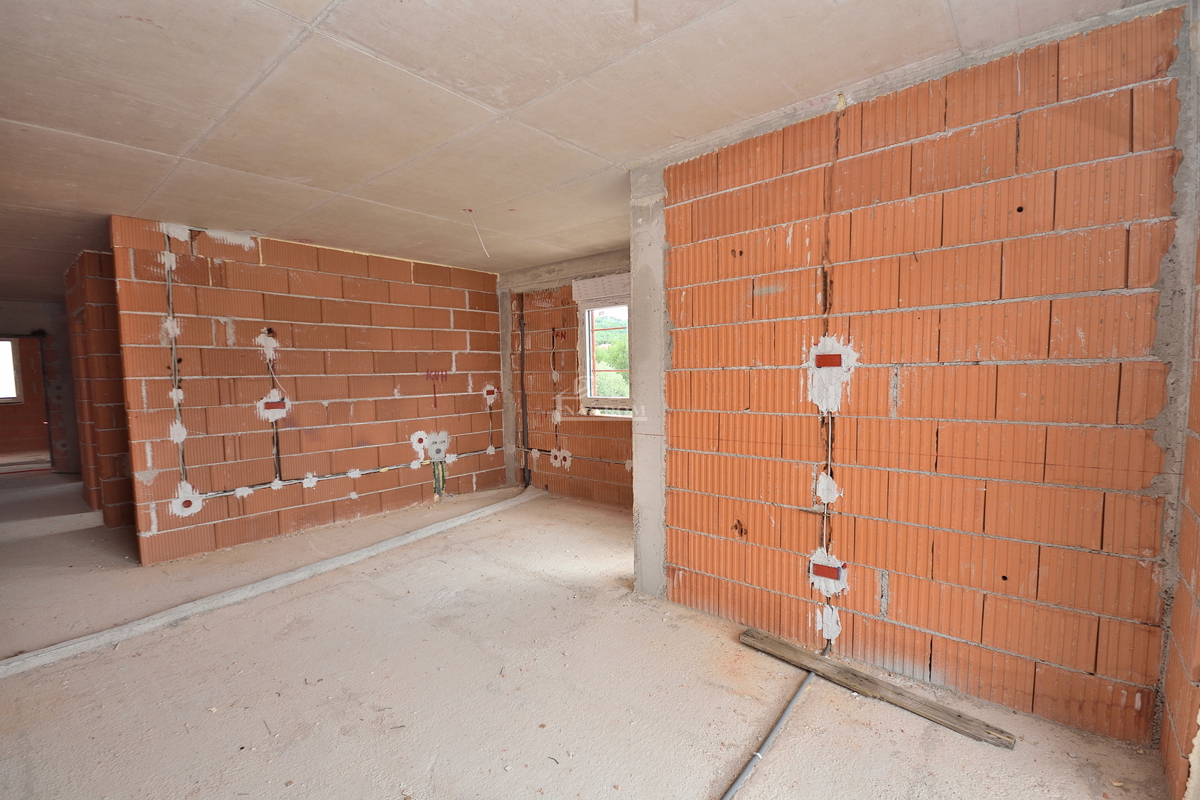 TRIBUNJ, SOVLJE - appartamento su due piani con vista mare