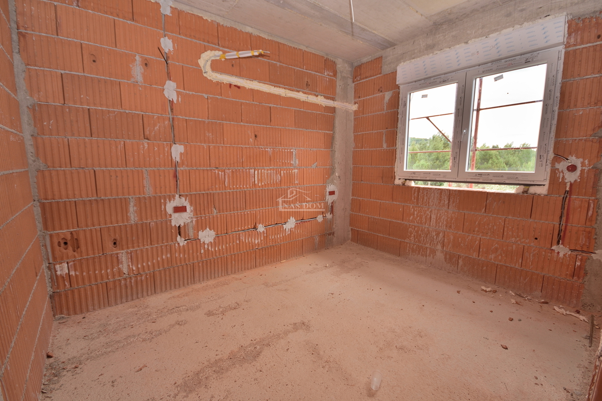 TRIBUNJ, SOVLJE - appartamento su due piani con vista mare