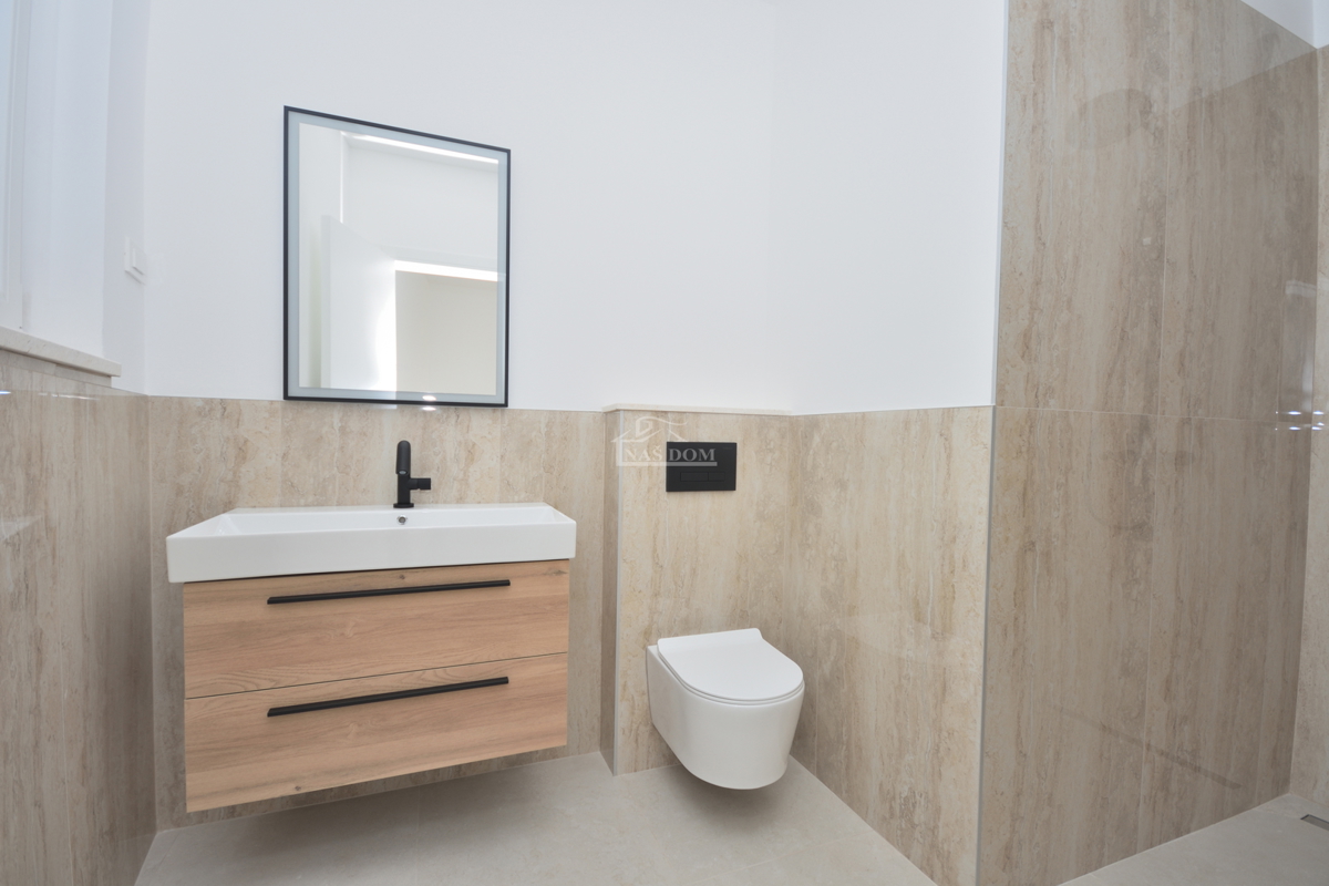 Žaborić - Doppia casa S2, a 70 m dal mare, nuova costruzione con giardino e terrazza