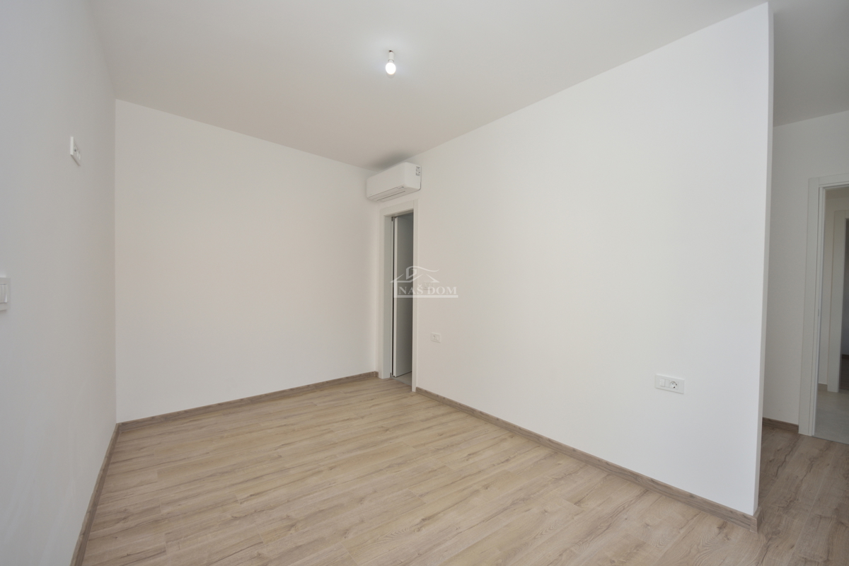 Žaborić - Doppia casa S2, a 70 m dal mare, nuova costruzione con giardino e terrazza