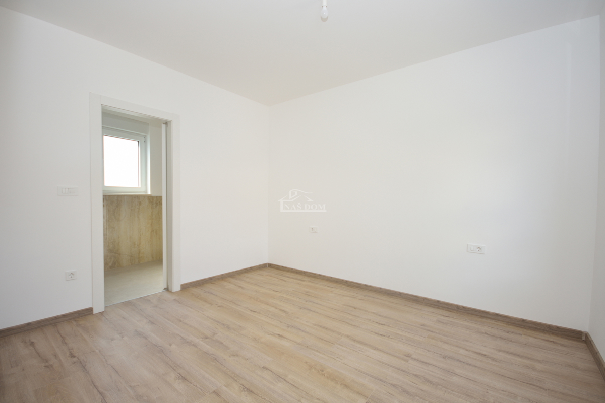 Žaborić - Doppia casa S2, a 70 m dal mare, nuova costruzione con giardino e terrazza