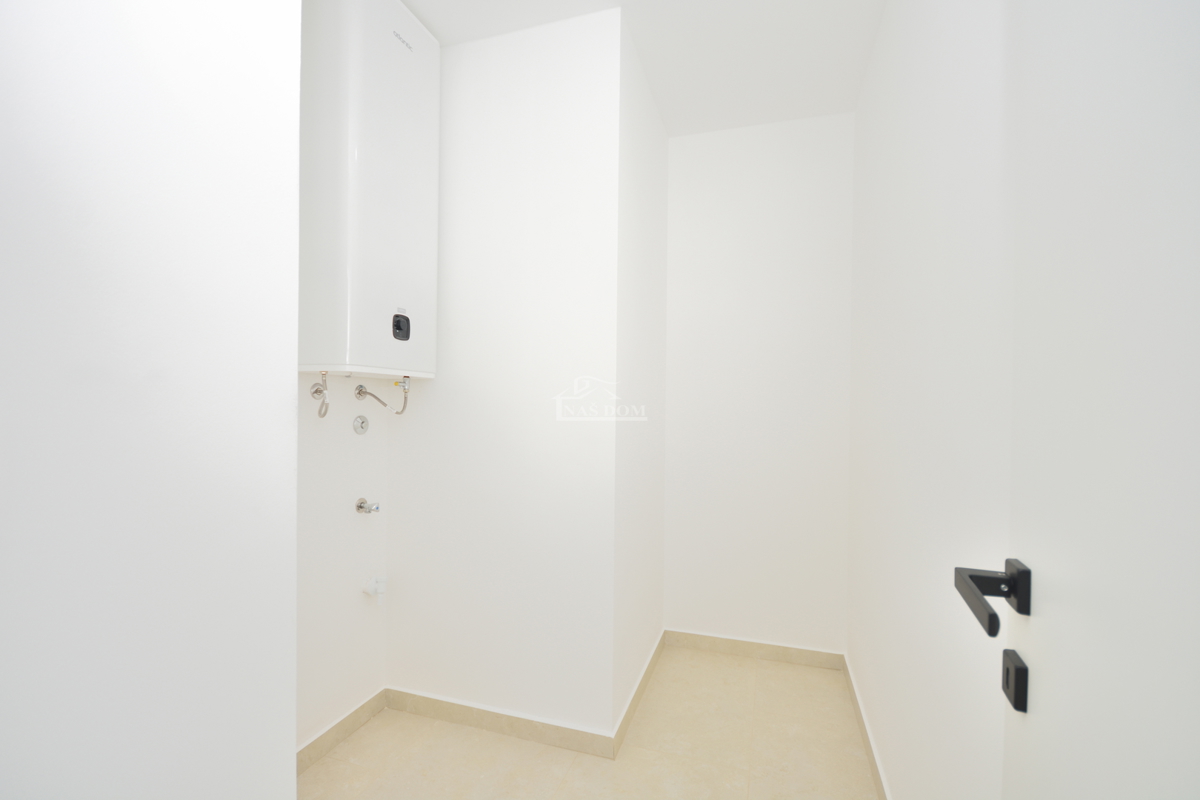 Žaborić - Doppia casa S2, a 70 m dal mare, nuova costruzione con giardino e terrazza