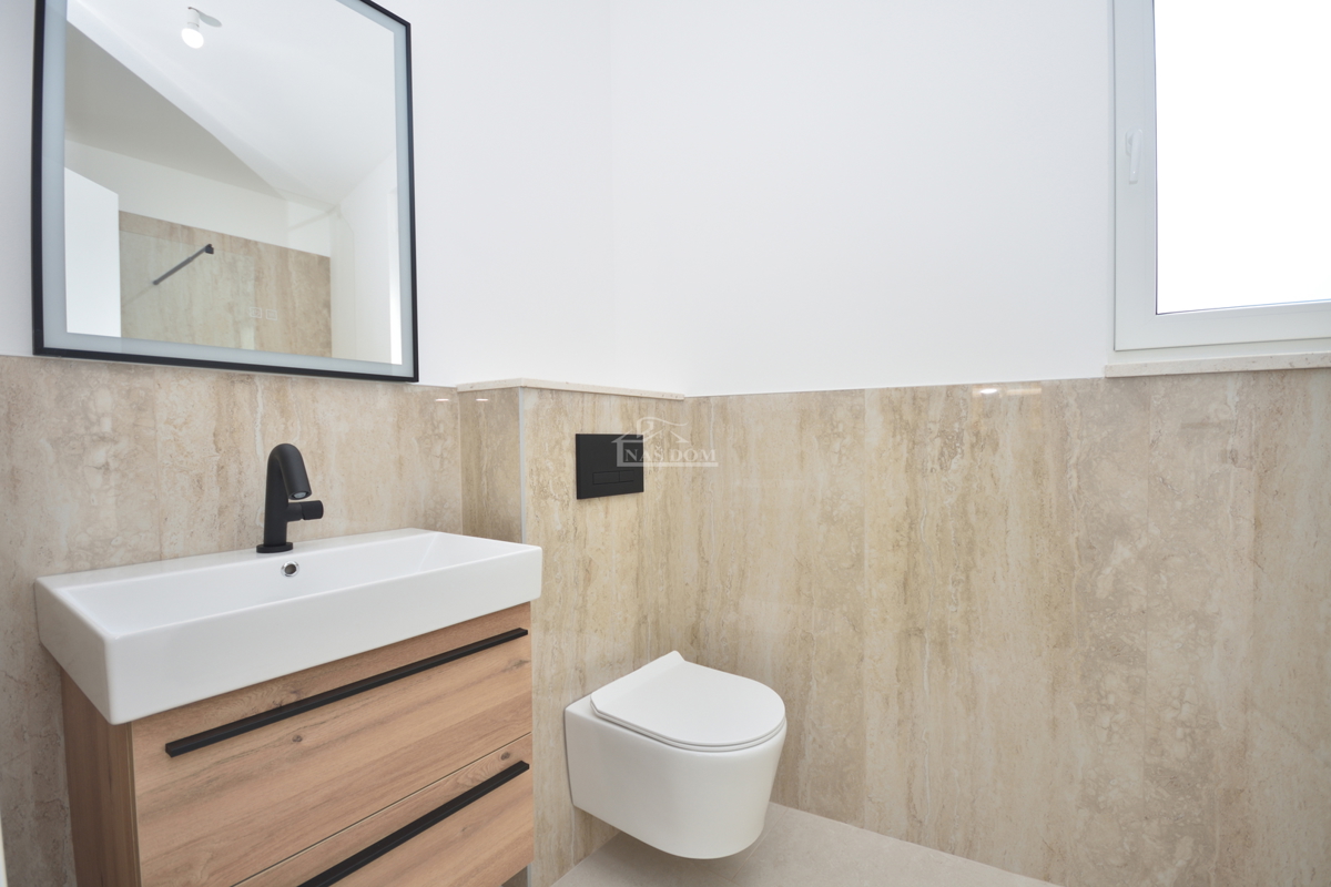 Žaborić - Doppia casa S2, a 70 m dal mare, nuova costruzione con giardino e terrazza