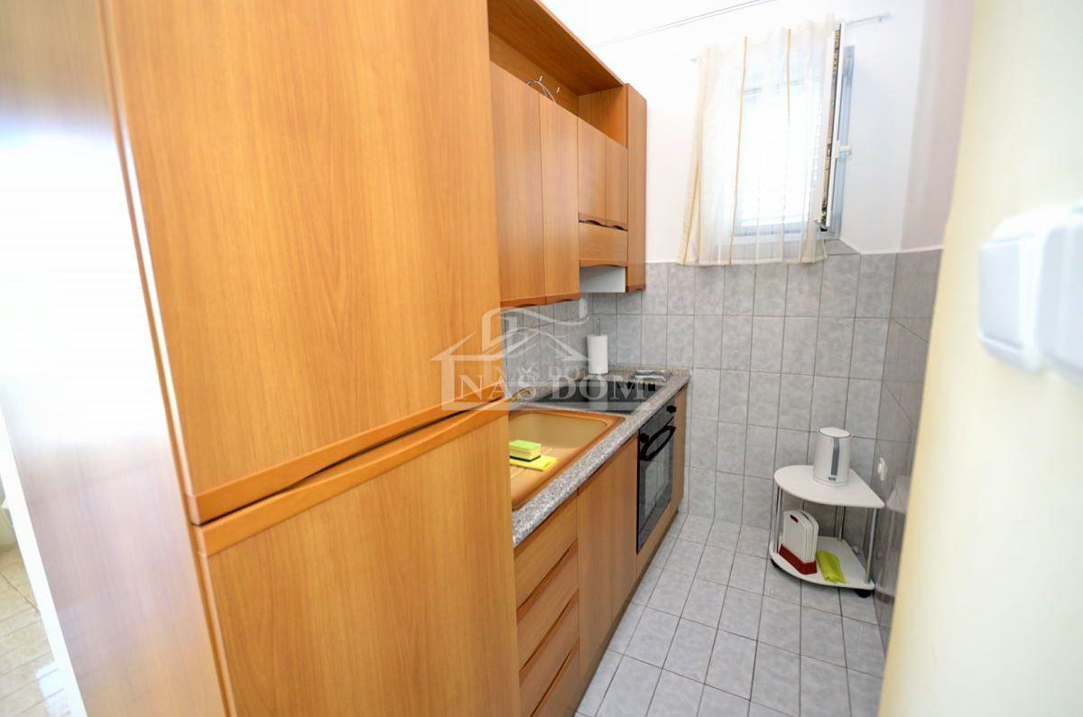 Srima, casa di lusso con 5 appartamenti, a 50m dalla spiaggia