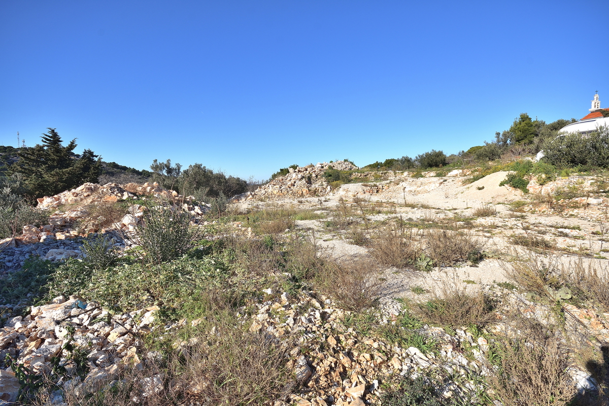 Murter - terreno edificabile con permesso di costruzione per una casa, vista mare