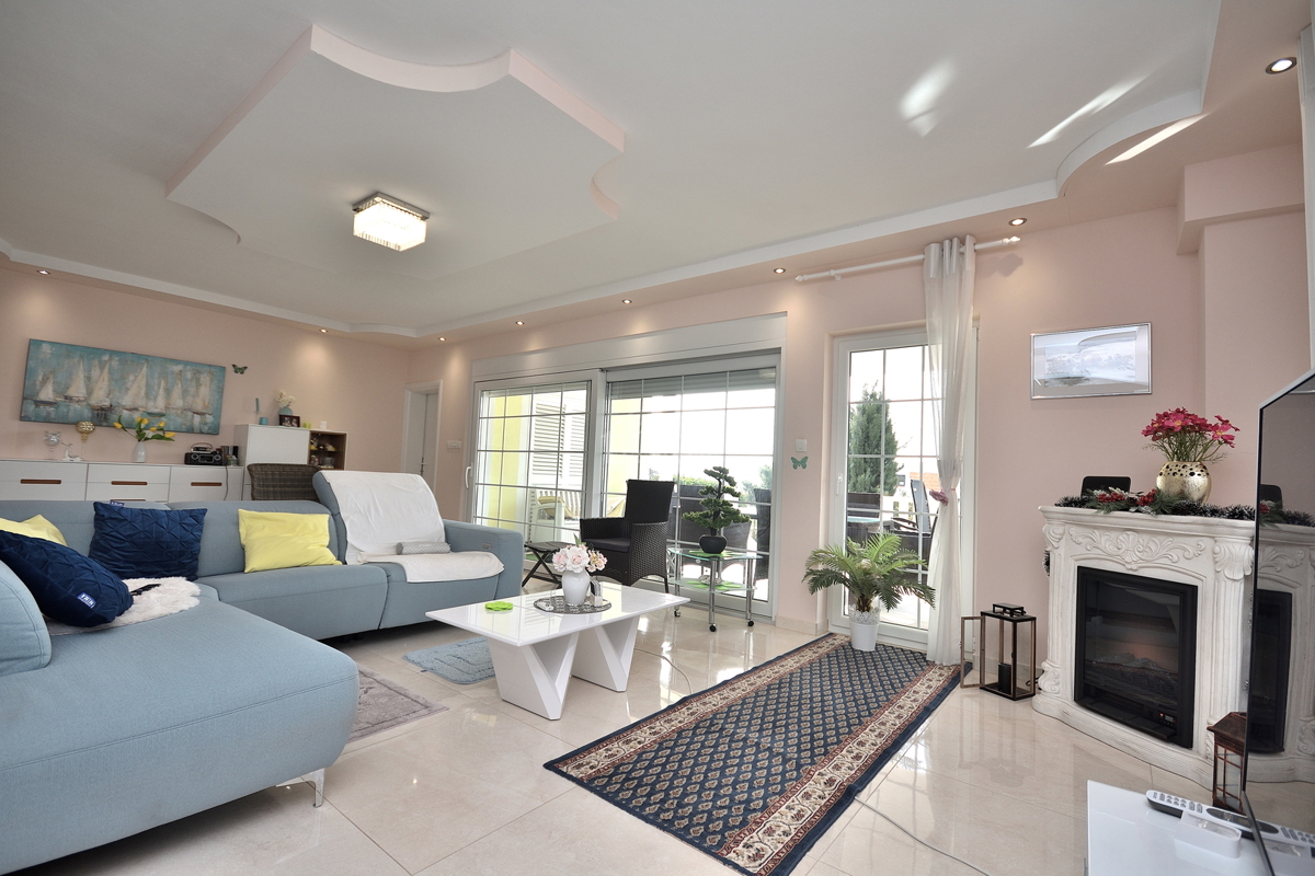 Tribunj , villa con piscina