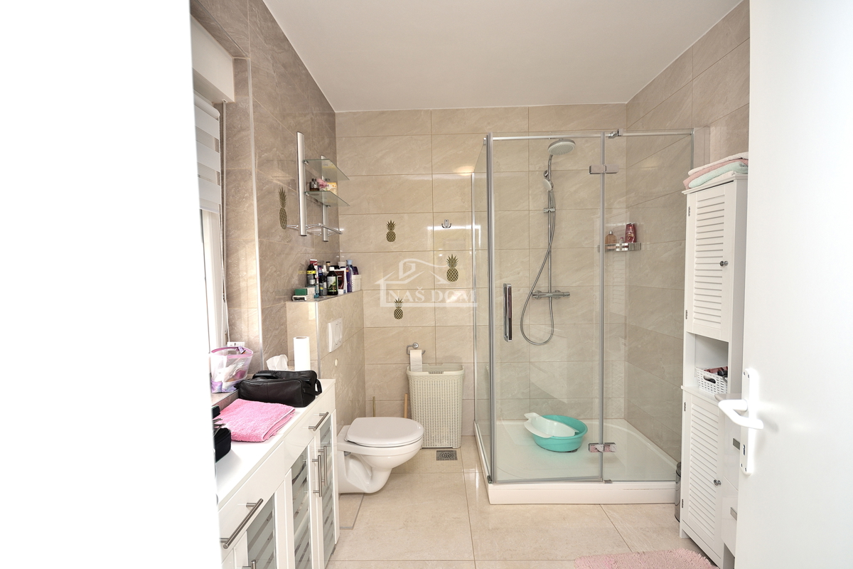 Tribunj , villa con piscina