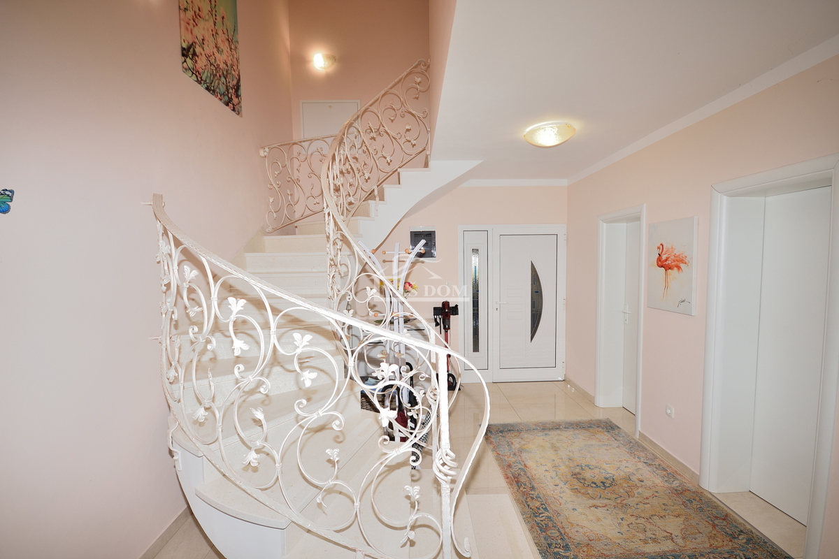 Tribunj , villa con piscina