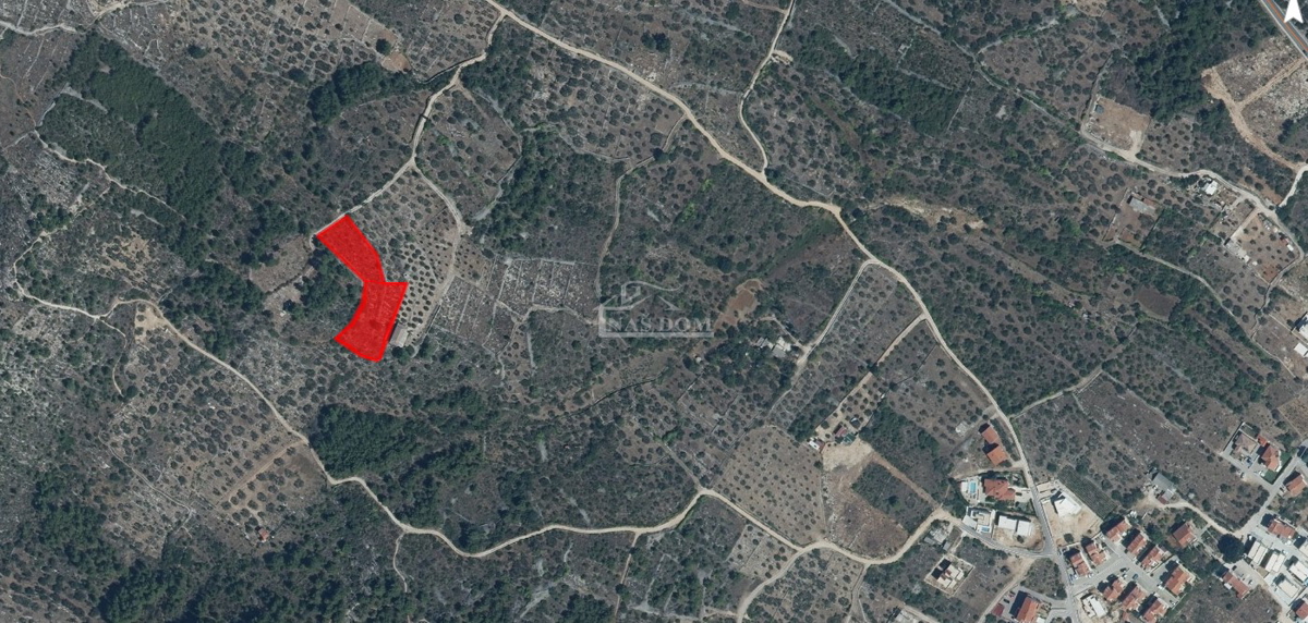 Vodice-terreno agricolo con splendida vista panoramica sul mare e dintorni