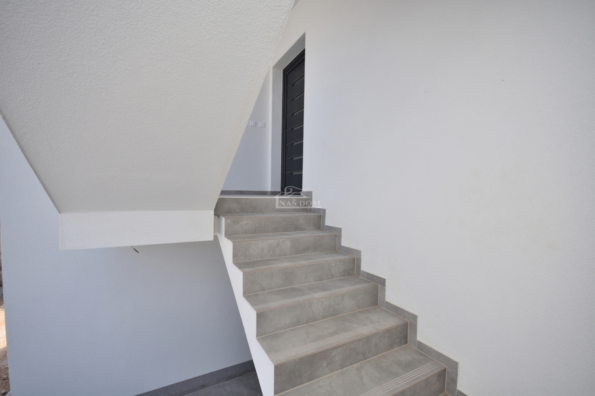 Vodice - Appartamento di lusso S2 al primo piano, a 600 m dalla spiaggia