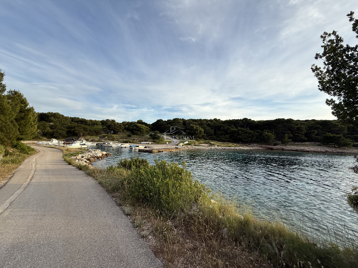Terreno attraente sull'isola di Žirje