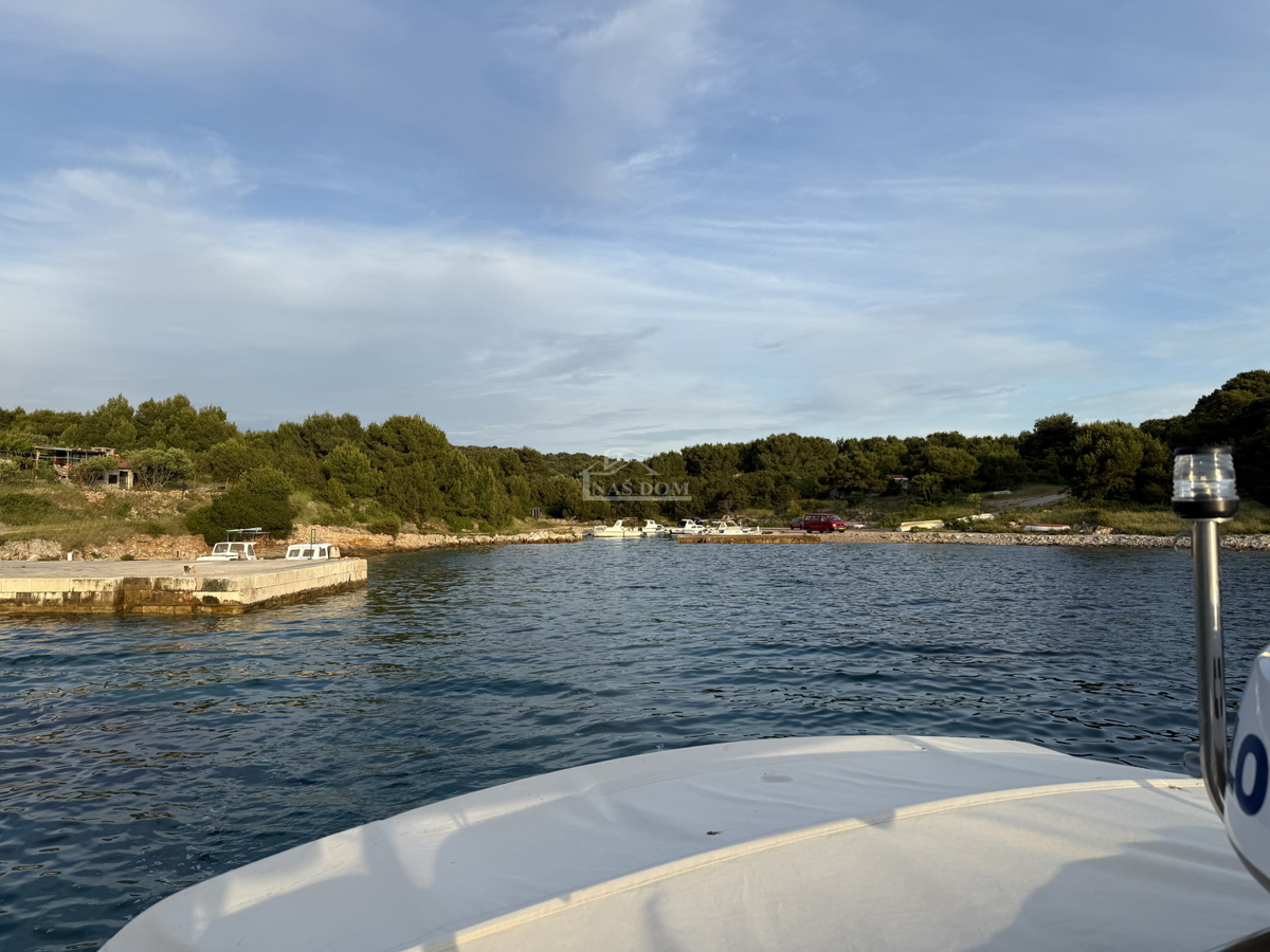 Terreno attraente sull'isola di Žirje