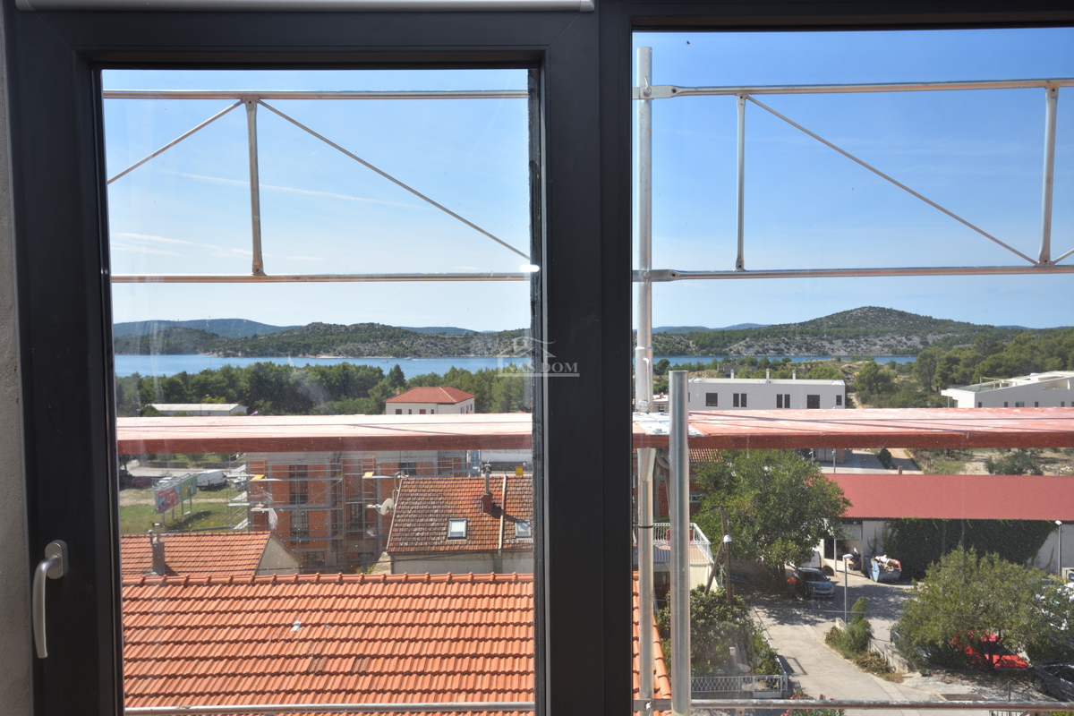 Sibenik, Crnica - Appartamento trilocale S3 con garage