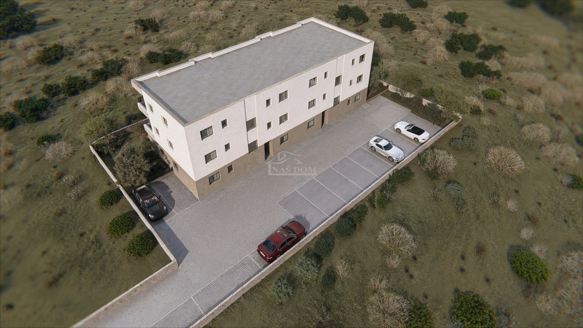 Moderna nuova costruzione a Vodice – costruzione di qualità, 1100 m dalla spiaggia