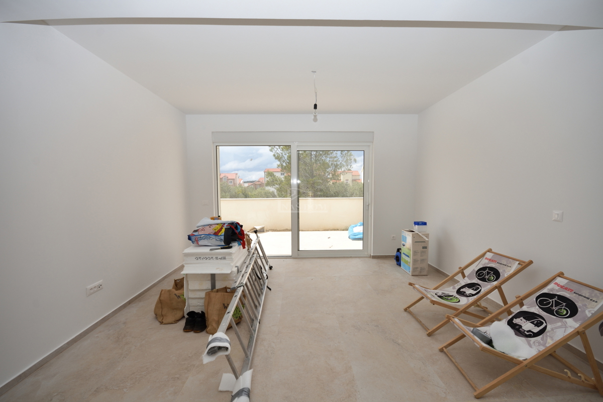 Vodice, Srima - Doppia casa S2 con piscina, a 270 m dalla spiaggia