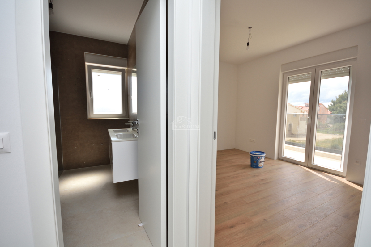 Vodice, Srima - Doppia casa S2 con piscina, a 270 m dalla spiaggia