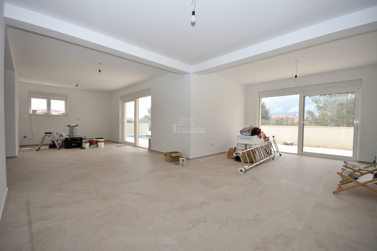 Vodice, Srima - Doppia casa S2 con piscina, a 270 m dalla spiaggia