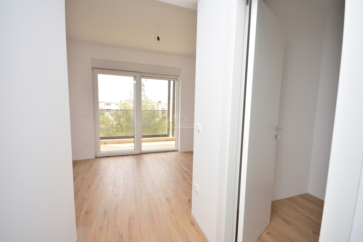 Vodice, Srima - Doppia casa S2 con piscina, a 270 m dalla spiaggia