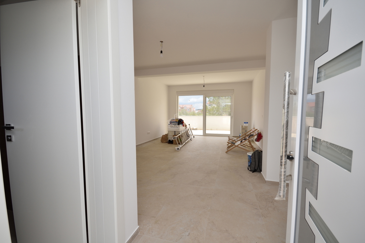 Vodice, Srima - Doppia casa S2 con piscina, a 270 m dalla spiaggia