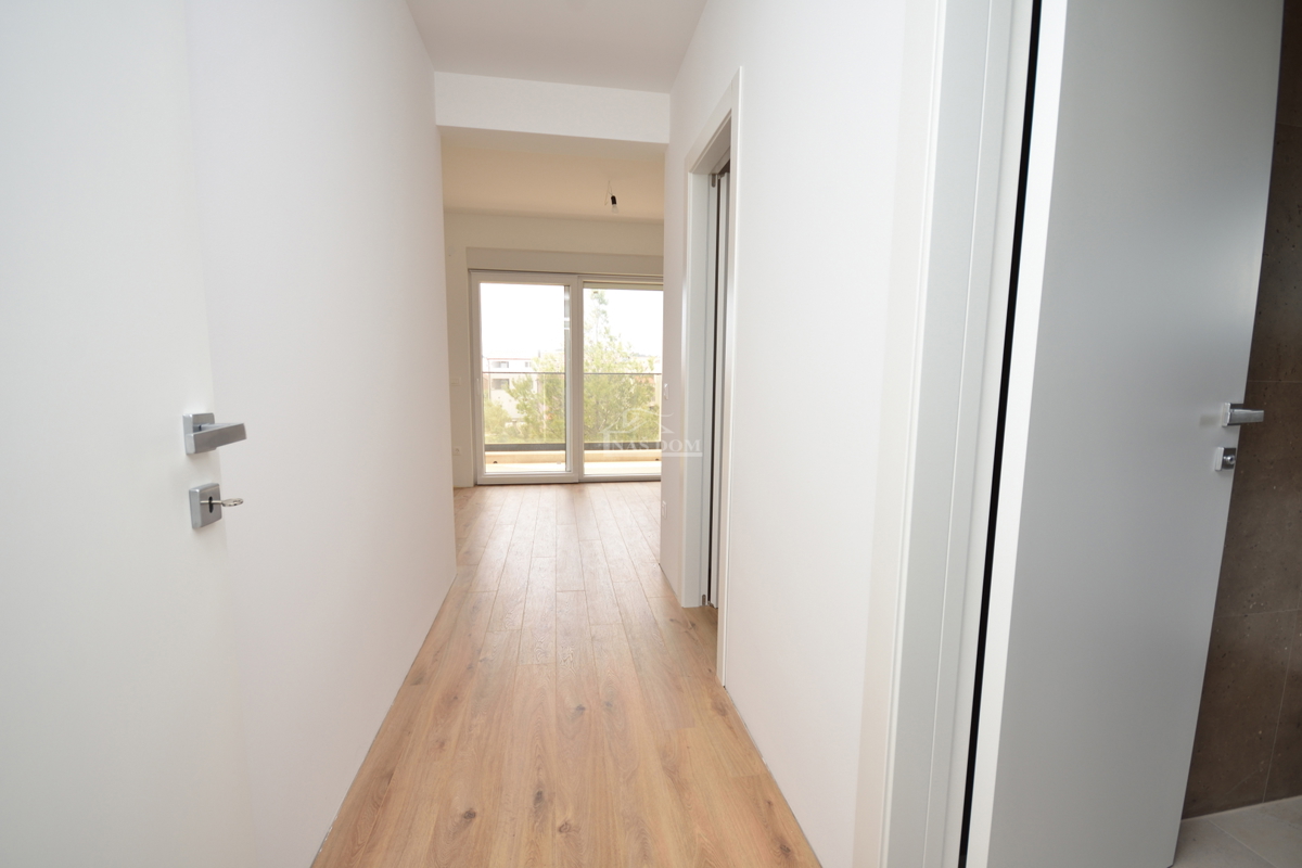 Vodice, Srima - Doppia casa S2 con piscina, a 270 m dalla spiaggia