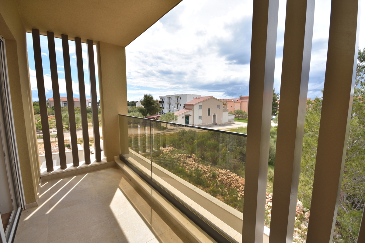 Vodice, Srima - Doppia casa S2 con piscina, a 270 m dalla spiaggia