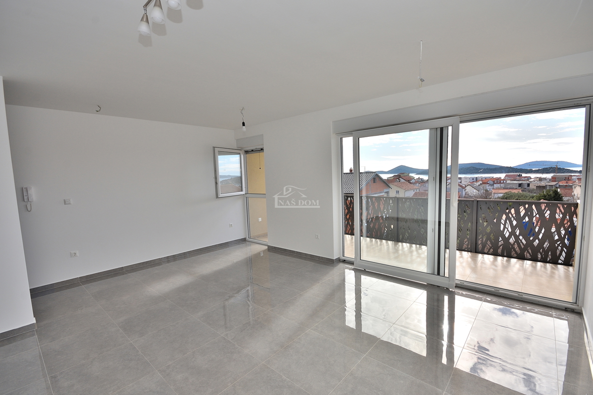 Tribunj - appartamento con vista mare, secondo piano