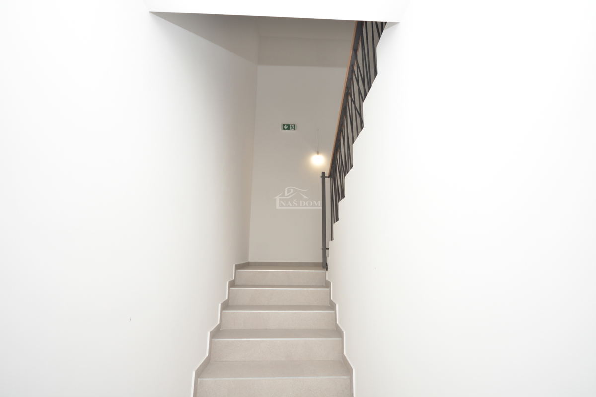 Vodice - Attico con terrazza sul tetto, a 450 m dalla spiaggia