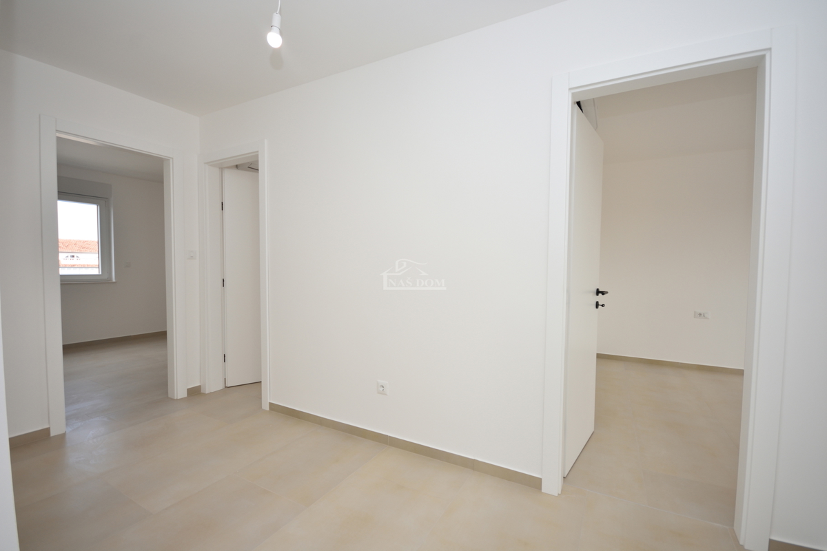 Vodice - Attico con terrazza sul tetto, a 450 m dalla spiaggia