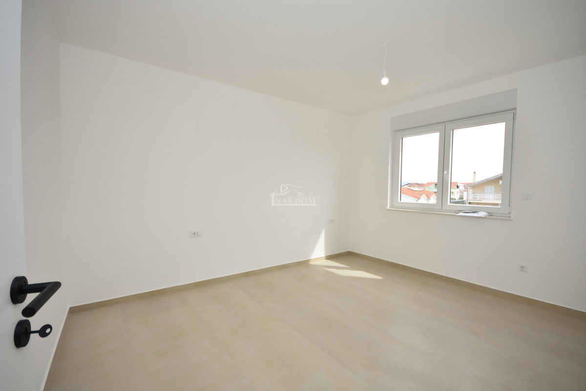 Vodice - Attico con terrazza sul tetto, a 450 m dalla spiaggia