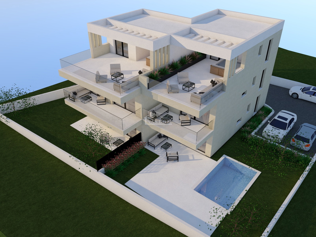 Vodice - appartamento su due livelli con terrazza sul tetto, a 750 m dalla spiaggia