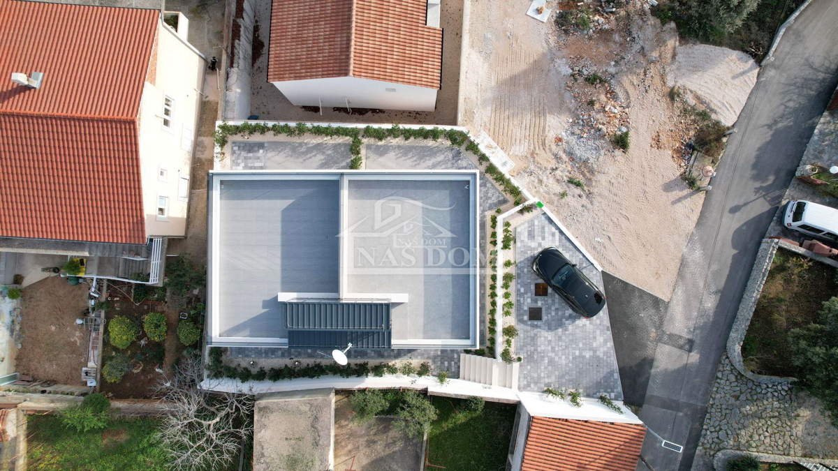 Tisno - S2 Villa bifamiliare di lusso in posizione tranquilla