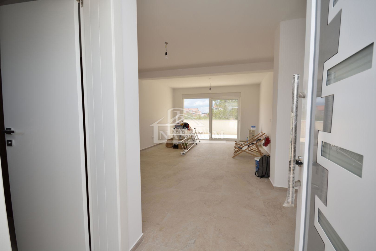 Vodice, Srima - Doppia casa S2 con piscina, a 270m dalla spiaggia